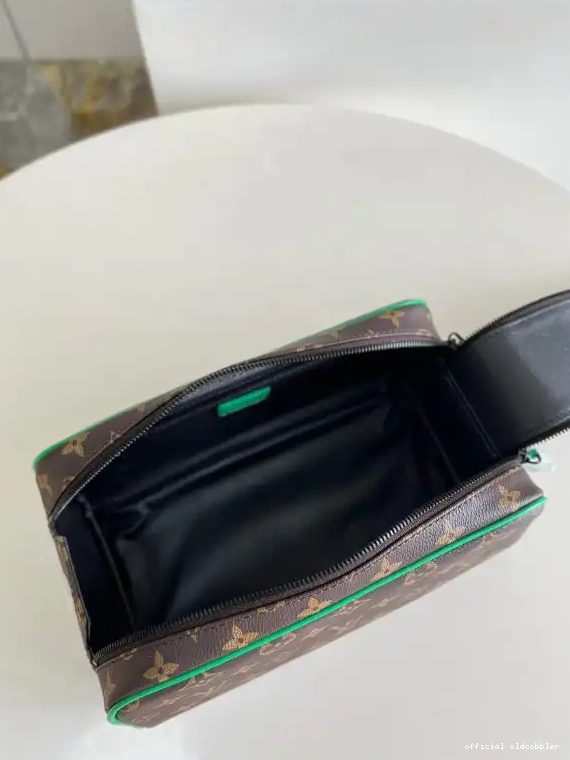 Official oldcobbler DOPP VUITTON POUCH KIT TOILET LOUIS 0525
